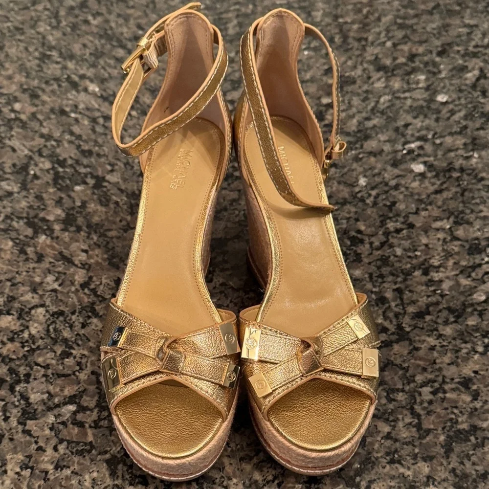 Michael Kors Metallic Gold Wedge espadrille Sandals NWOT 8.5